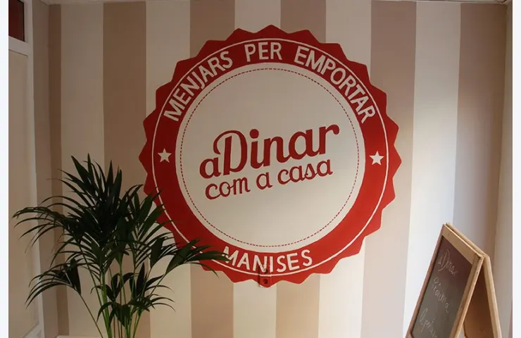 A dinar com a casa